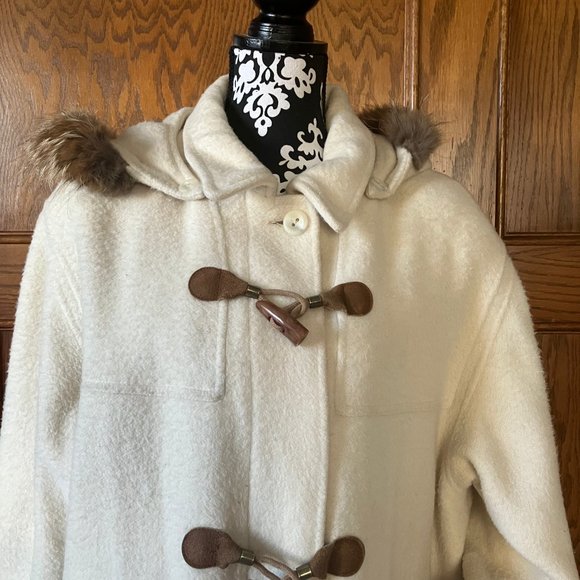 Vintage Winter Wool Coat - Picture 2 of 6